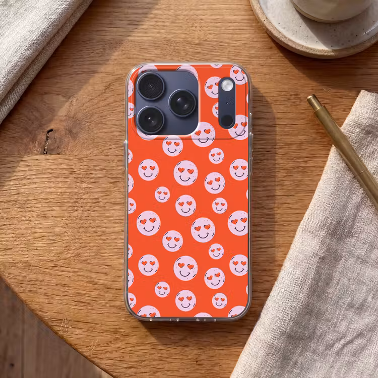 Smiley - Patroon - Hartjes - Rood - Roze Telefoonhoesje iPhone 17 Pro klein -sfeer1