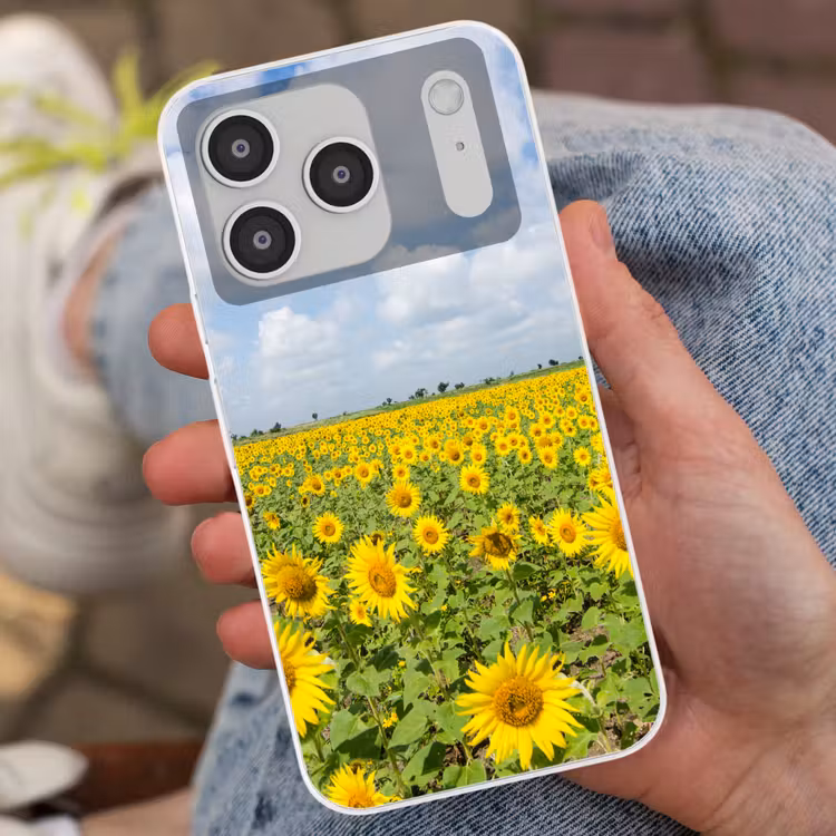 Zonnebloemen - Bloemen - Wolken - Natuur - Geel - Landschap Telefoonhoesje iPhone 17 Pro klein -sfeer2