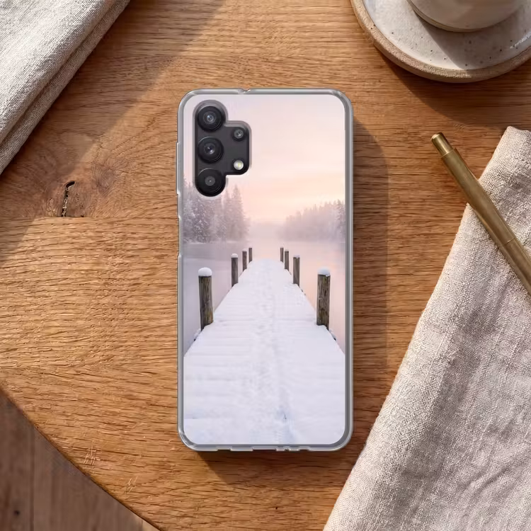 Steiger - Meer - Mist - Winter - Serene Telefoonhoesje Samsung Galaxy A32 5G klein -sfeer1