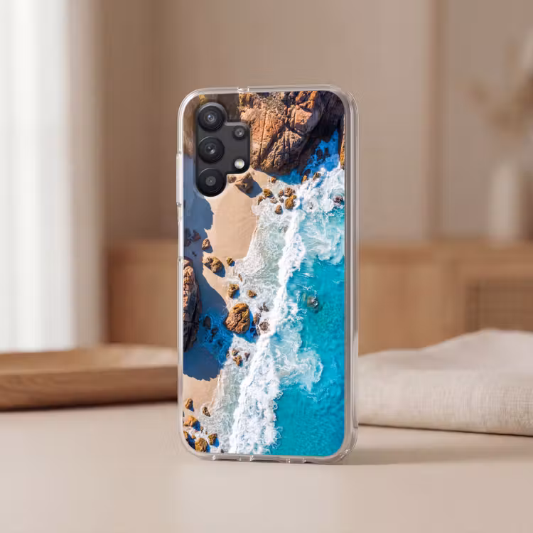 Strand - Zee - Rotsen - Natuur - Blauw Telefoonhoesje Samsung Galaxy A32 5G klein -sfeer2