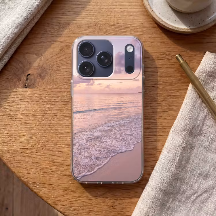 Strand - Zonsondergang - Natuur - Minimalistisch - Roze Telefoonhoesje iPhone 17 Pro klein -sfeer1