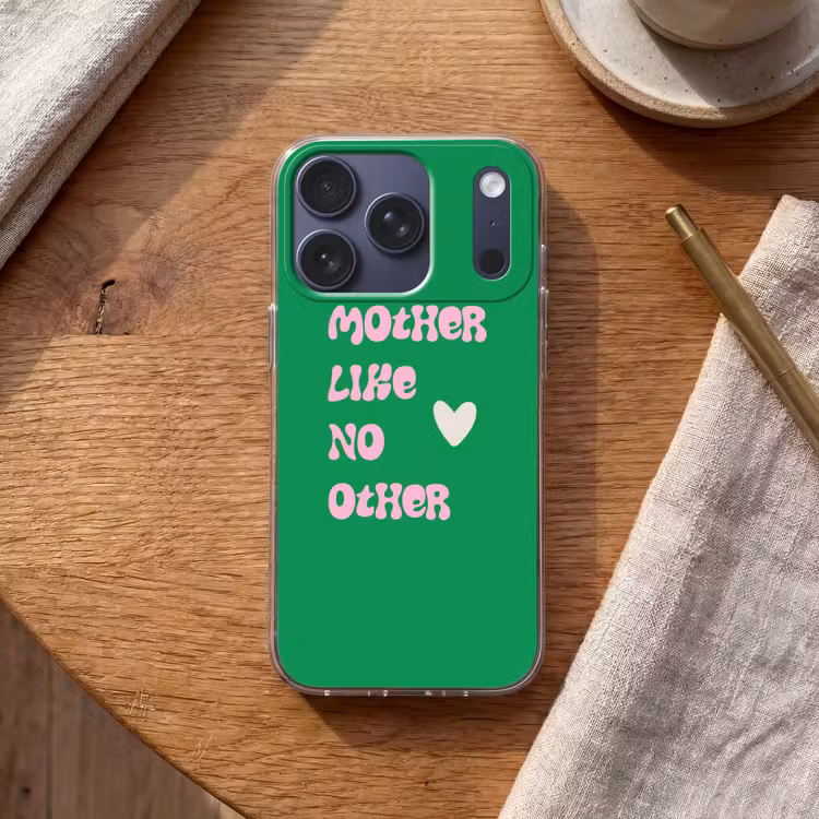Tekst - Hartje - Moeder - Groen Telefoonhoesje iPhone 17 Pro klein -sfeer1