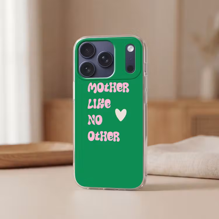 Tekst - Hartje - Moeder - Groen Telefoonhoesje iPhone 17 Pro klein -sfeer2