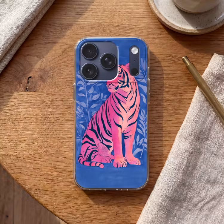 Tijger - Roze - Bladeren - Jungle Telefoonhoesje iPhone 17 Pro klein -sfeer1