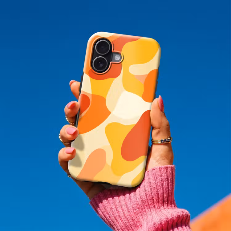 Abstract - Vormen - Oranje Toughcase MagSafe Apple iPhone 17 klein -Sfeer1V