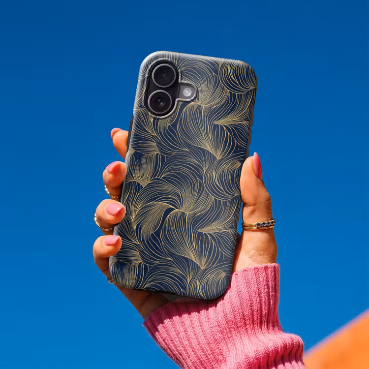 Abstract - Lijnen - Blauw - Goud Toughcase MagSafe Apple iPhone 17 klein 1017 -Sfeer1V