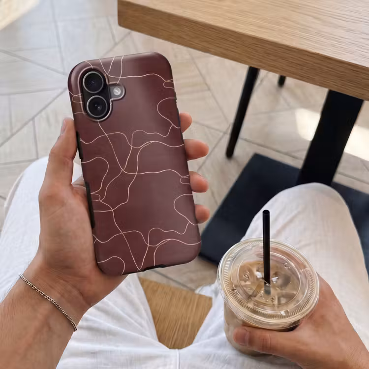 Abstract - Modern - Bruin Toughcase MagSafe Apple iPhone 17 klein 1017 -Sfeer1M