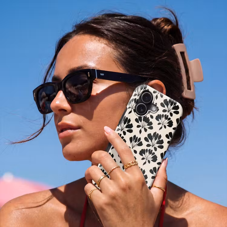 Abstract - Patroon - Zwart Toughcase MagSafe Apple iPhone 17 klein 1017 -Sfeer2V