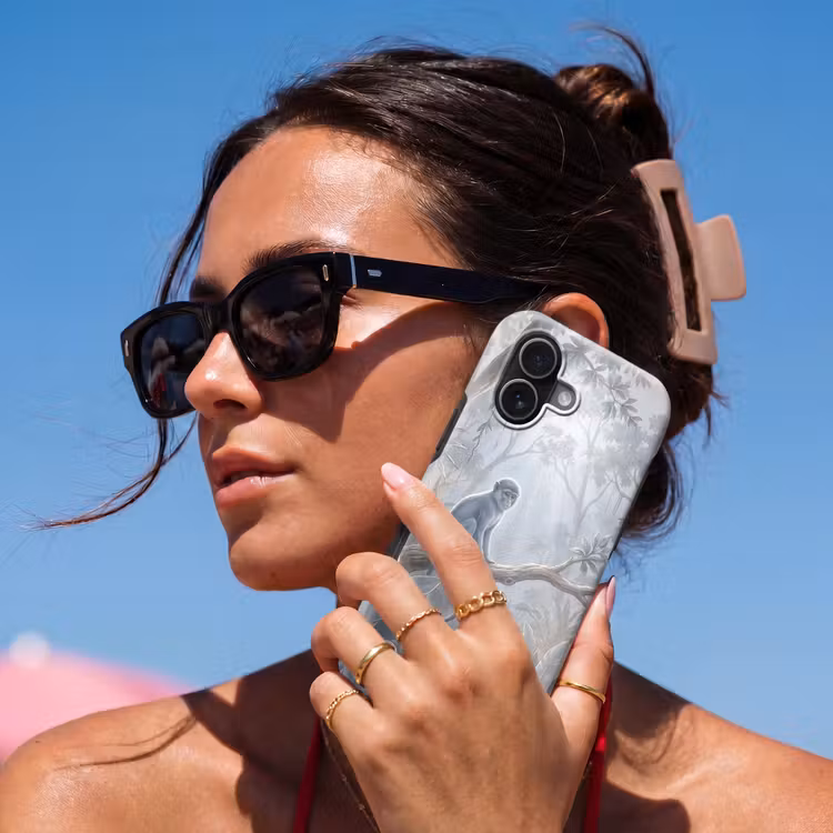 Aap - Boom - Jungle - Natuur - Grijs Toughcase MagSafe Apple iPhone 17 klein -Sfeer2V