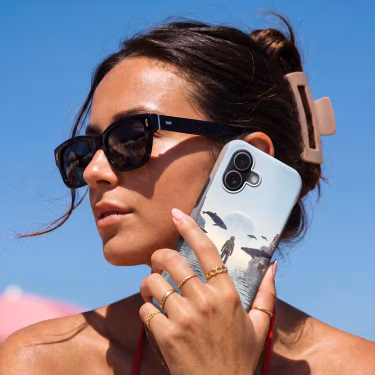 Handyhülle Toughcase - Astronaut – Wal – Fantasie - Ruimtevaarder - Walvis - Fantasie Toughcase MagSafe Apple iPhone 17 klein