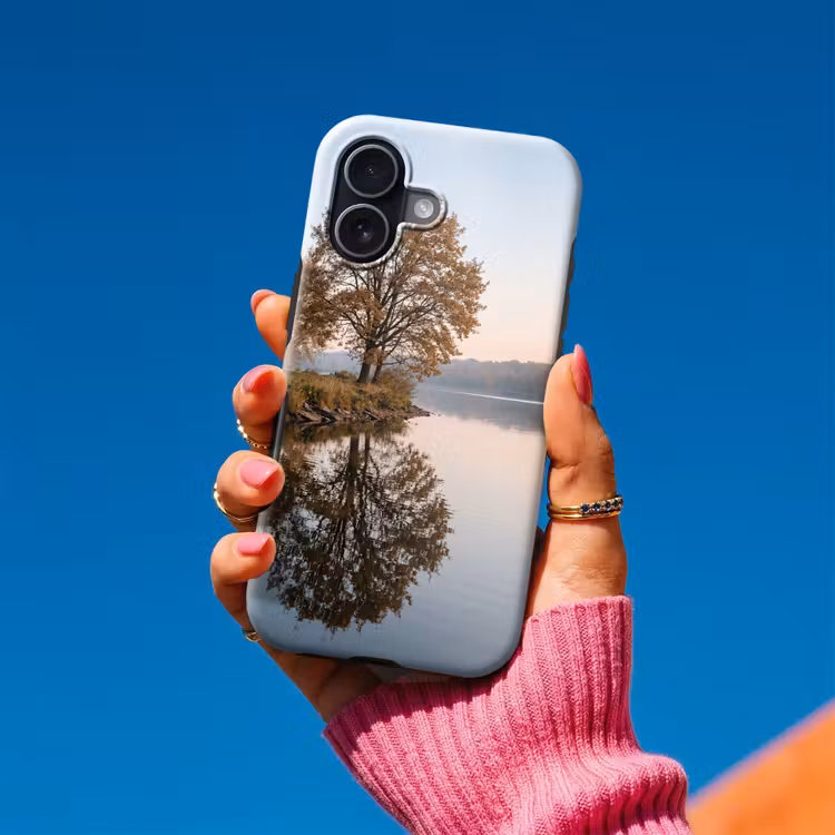 Bomen - Reflectie - Water - Zonsopgang - Serene Toughcase MagSafe Apple iPhone 17 klein -Sfeer1V