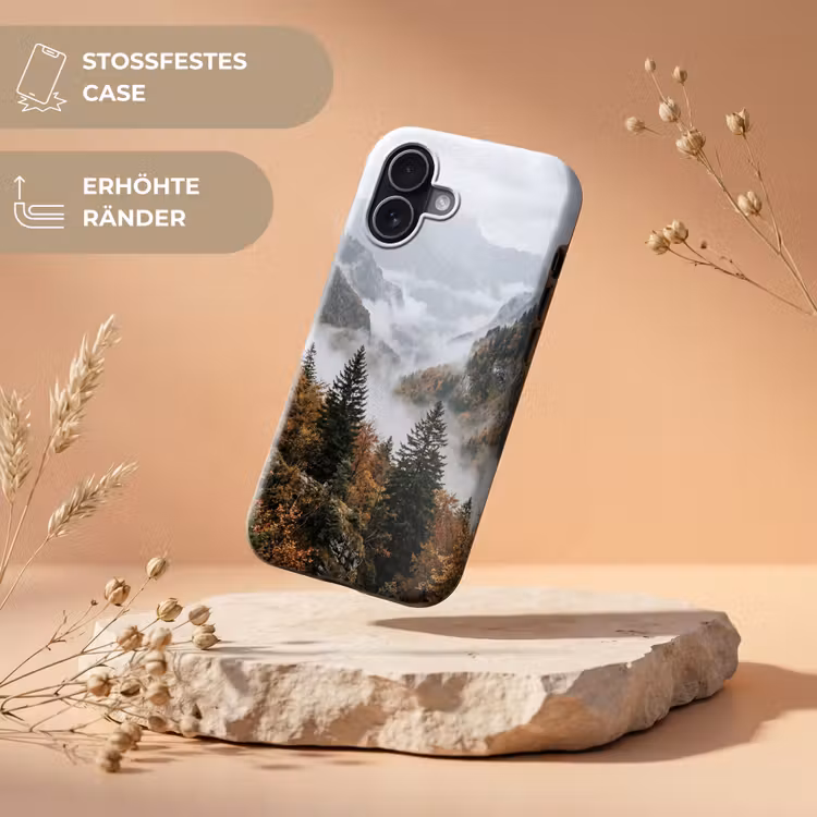 Bergen - Vallei - Mist - Herfst - Natuur Toughcase MagSafe Apple iPhone 17 klein -USP_RandenV_DE