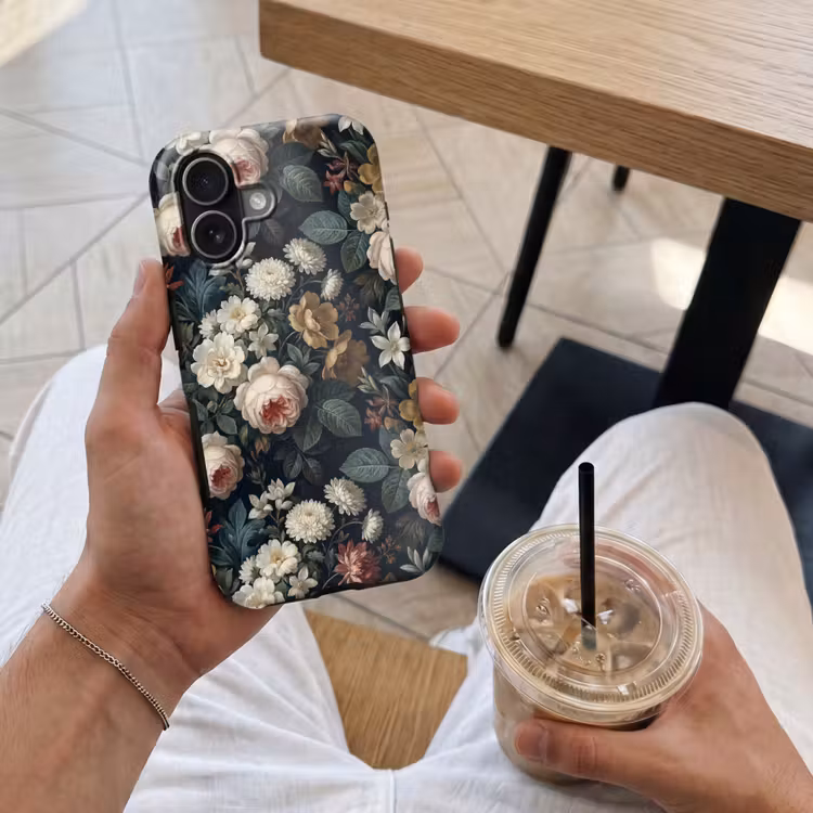 Bloemen - Boeket - Botanisch - Vintage - Donkere achtergrond Toughcase MagSafe Apple iPhone 17 klein -Sfeer1M