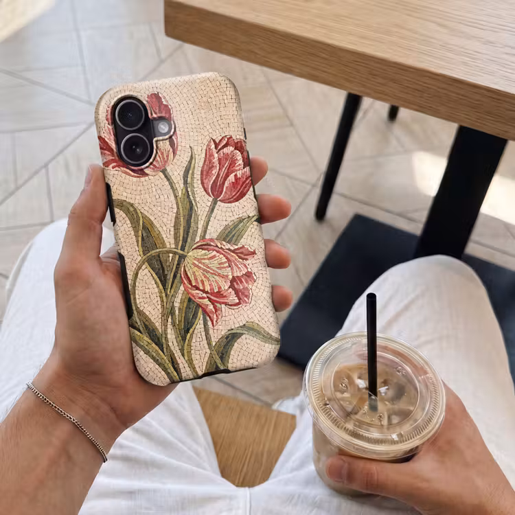 Bloemen - Mozaïek - Rood - Groen - Kunst Toughcase MagSafe Apple iPhone 17 klein -Sfeer1M