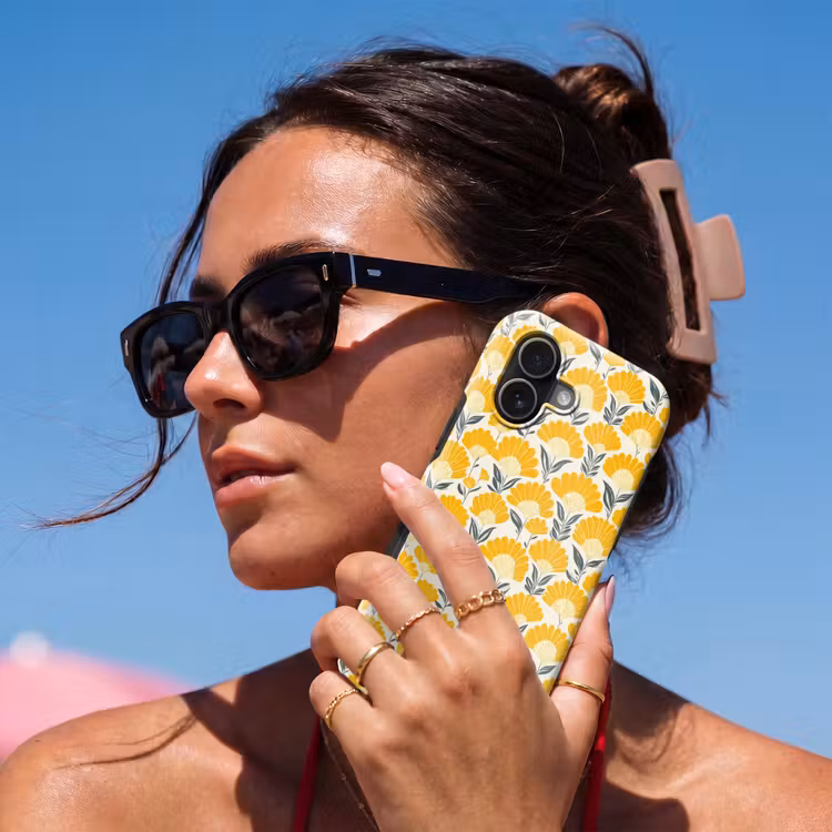 Bloemen - Retro - Botanisch - Okergeel - Grijs Toughcase MagSafe Apple iPhone 17 klein 1017 -Sfeer2V