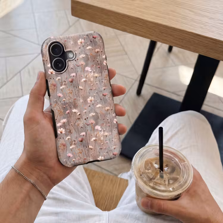 Bloemen - Wild - Pastel Toughcase MagSafe Apple iPhone 17 klein 1017 -Sfeer1M