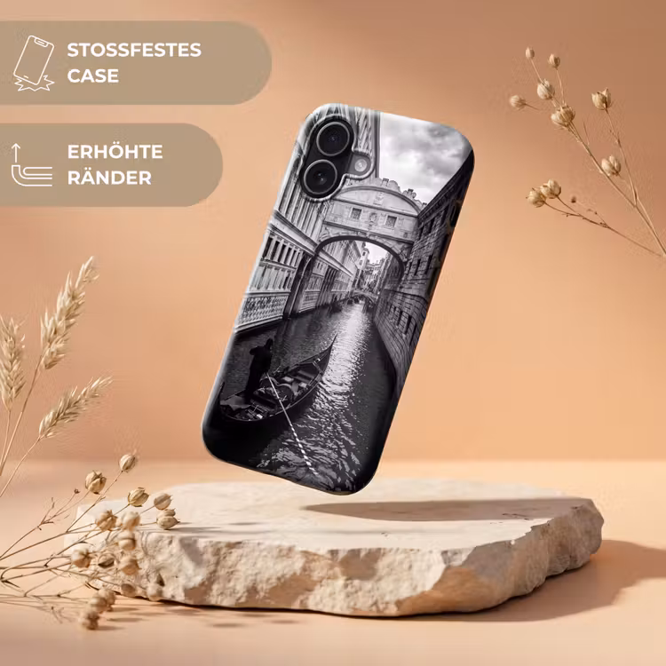 Boot - Waterweg - Stad - Zwart-wit - Architectuur Toughcase MagSafe Apple iPhone 17 klein -USP_RandenV_DE