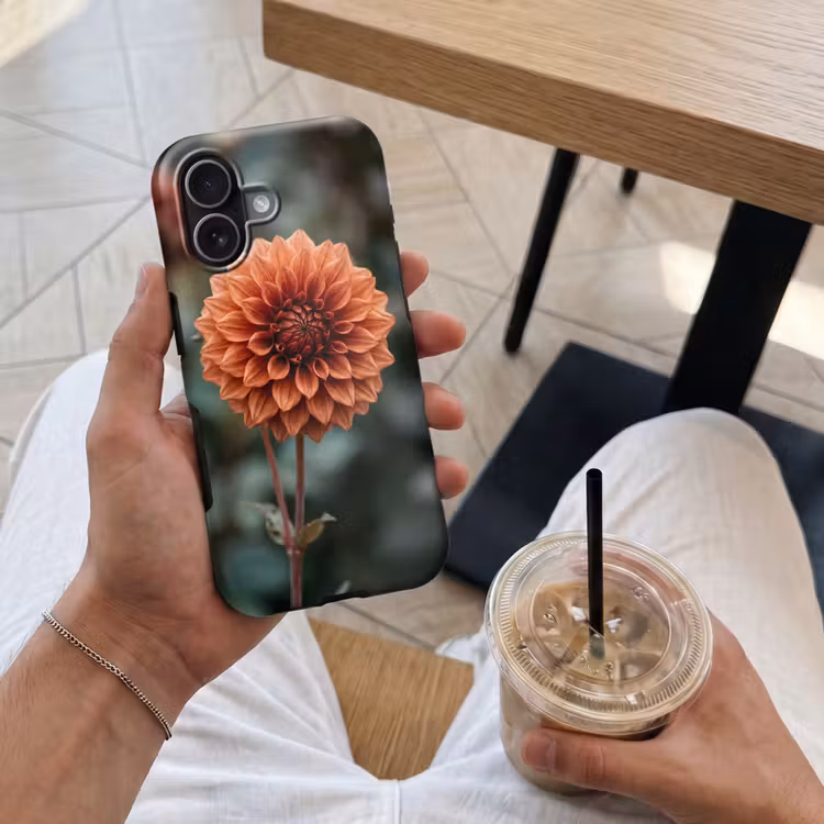 Dahlia - Bloem - Natuur - Sfeervol Toughcase MagSafe Apple iPhone 17 klein -Sfeer1M