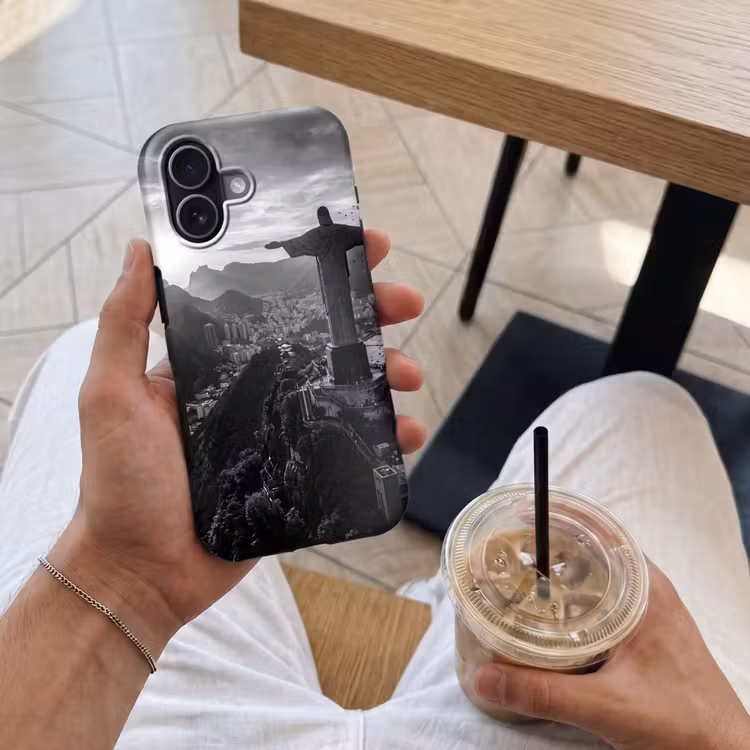 Monument - Stadsgezicht - Landschap - Zwart-wit Toughcase MagSafe Apple iPhone 17 klein -Sfeer1M