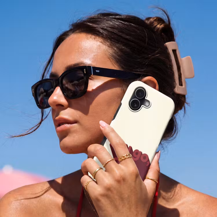 you go girl - 3D - Rood Toughcase MagSafe Apple iPhone 17 klein -Sfeer2V