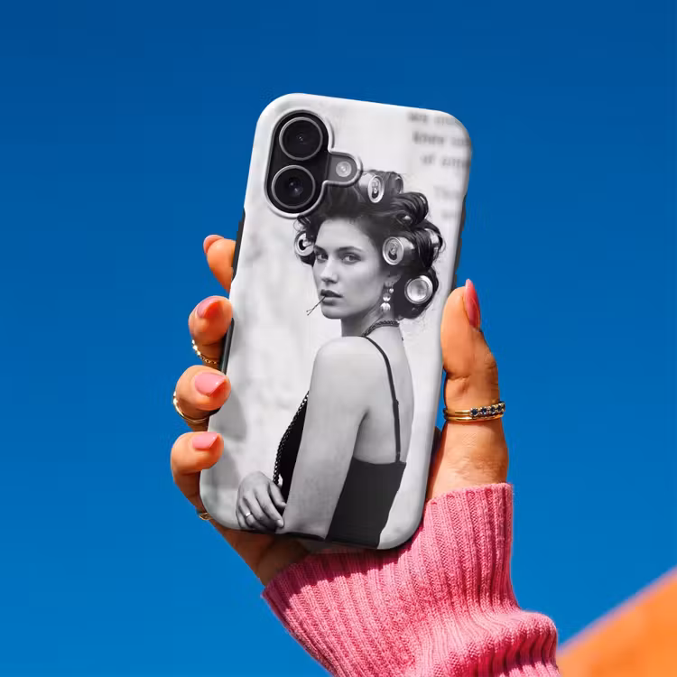 Edgy - Vrouw - Zwart - Wit Toughcase MagSafe Apple iPhone 17 klein -Sfeer1V
