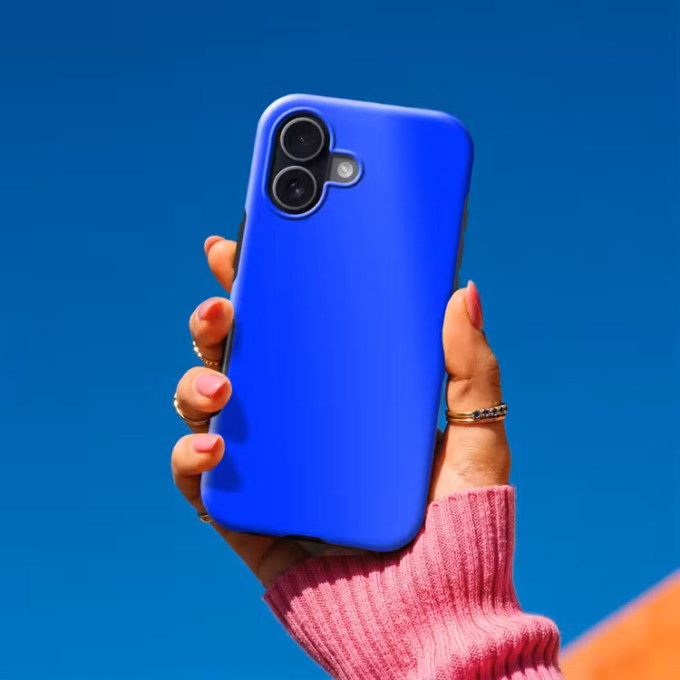 Electric - Blue - Blauw Toughcase MagSafe Apple iPhone 17 klein 1017 -Sfeer1V