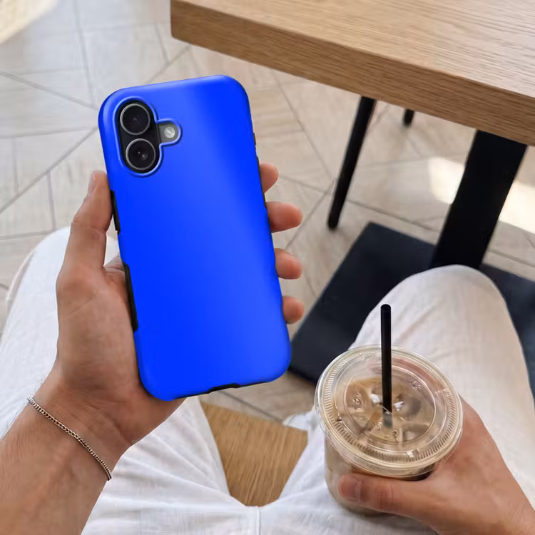 Electric - Blue - Blauw Toughcase MagSafe Apple iPhone 17 klein 1017 -Sfeer1M