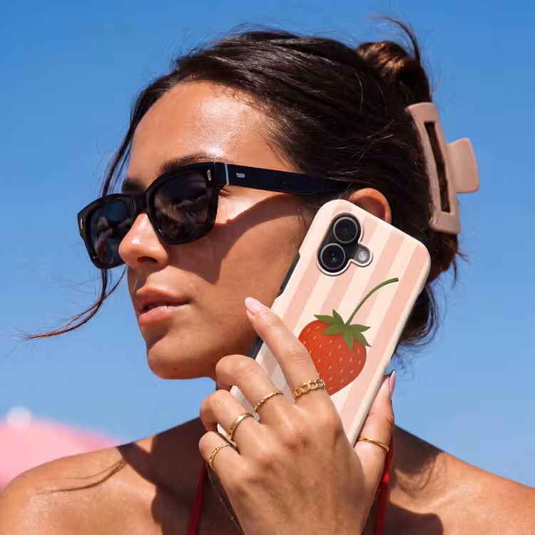 Aardbei - Strepen - Minimalistisch - Rood Toughcase MagSafe Apple iPhone 17 klein -Sfeer2V