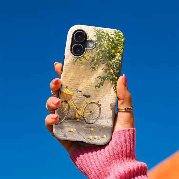 Fiets - Mand - Eten - Geel - Zomer Toughcase MagSafe Apple iPhone 17 klein -Sfeer1V