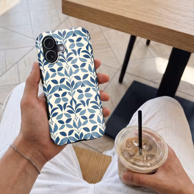 Flora - Modern - Blauw Toughcase MagSafe Apple iPhone 17 klein 1017 -Sfeer1M