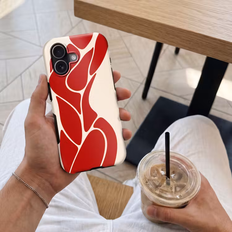 Vrouw - Figuur - Abstract - Modern - Rood Toughcase MagSafe Apple iPhone 17 klein -Sfeer1M