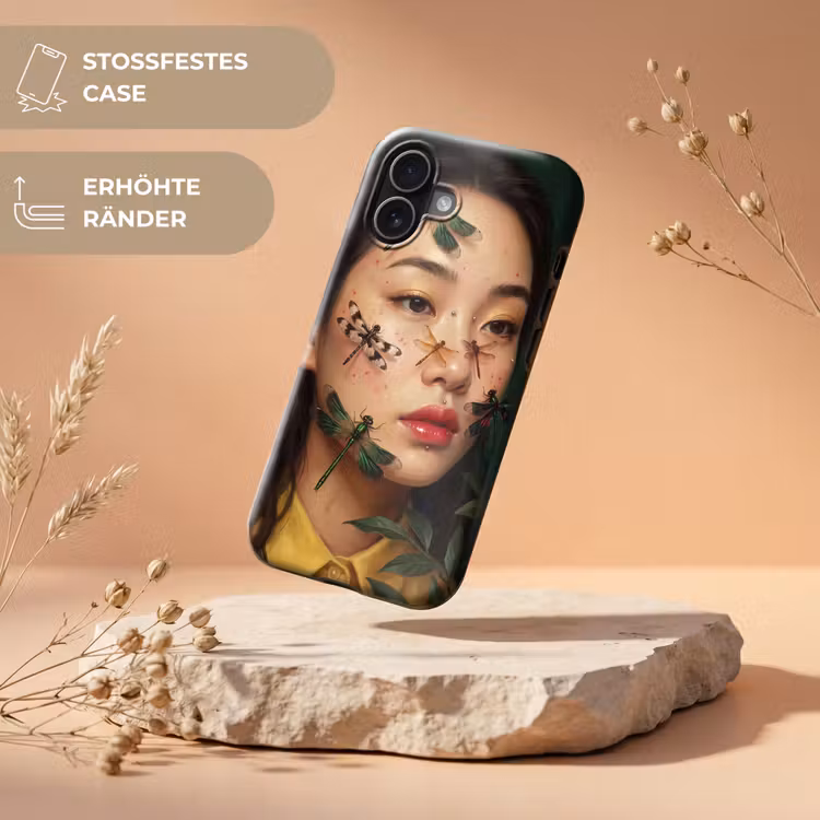 Vrouw - Insecten - Natuur - Portret - Groen Toughcase MagSafe Apple iPhone 17 klein -USP_RandenV_DE