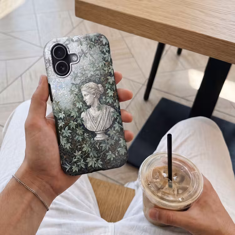 Vrouw - Klassiek - Mozaiëk - Natuur - Groen Toughcase MagSafe Apple iPhone 17 klein -Sfeer1M
