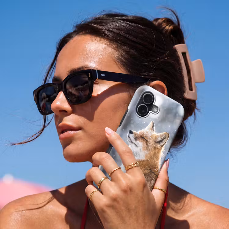 Vos - Sneeuwval - Portret - Winter - Sfeervol Toughcase MagSafe Apple iPhone 17 klein -Sfeer2V