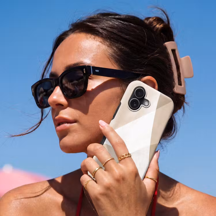 Vloeiende vlakken - Harmonieus - Golvend Toughcase MagSafe Apple iPhone 17 klein -Sfeer2V