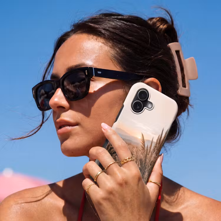 Gras - Veld - Zon - Natuur Toughcase MagSafe Apple iPhone 17 klein -Sfeer2V