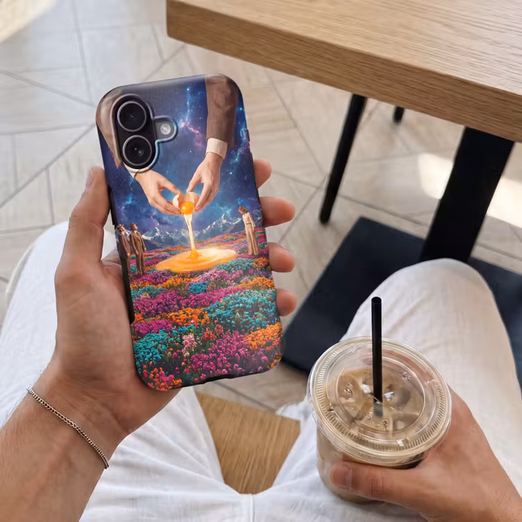 Handyhülle Toughcase - Hände – Ei – Surrealismus - Handen - Ei - Surrealisme Toughcase MagSafe Apple iPhone 17 klein