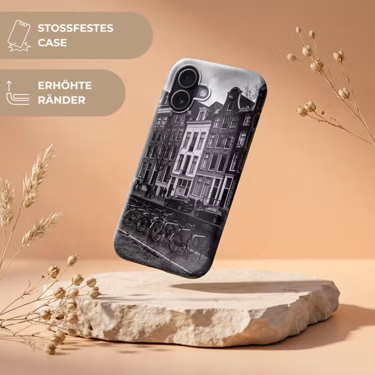 Huis - Gracht - Amsterdam - Architectuur - Zwart-wit Toughcase MagSafe Apple iPhone 17 klein -USP_RandenV_DE