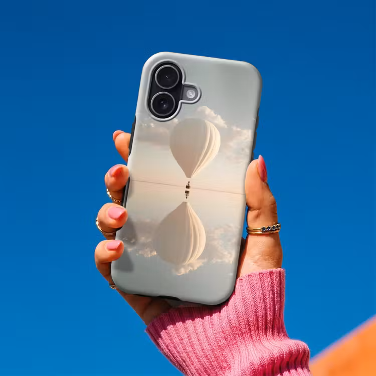 Luchtballon - Wolken - Water - Blauw Toughcase MagSafe Apple iPhone 17 klein -Sfeer1V