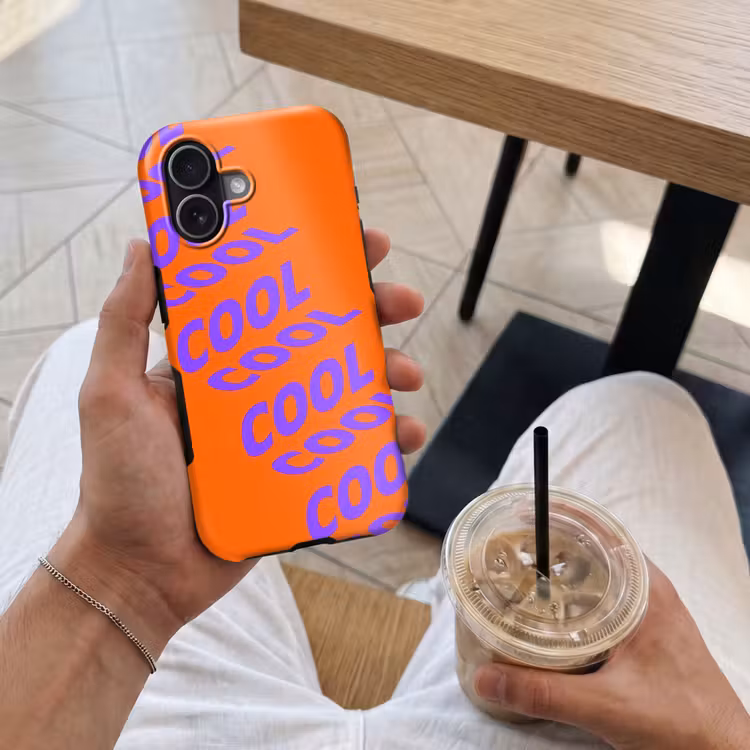 Cool - Paars - Oranje Toughcase MagSafe Apple iPhone 17 klein -Sfeer1M
