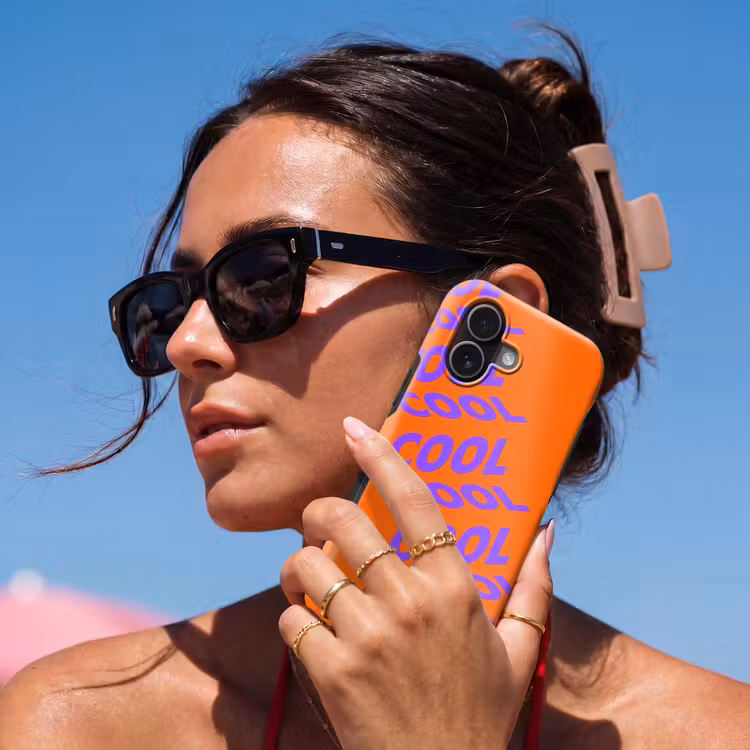 Cool - Paars - Oranje Toughcase MagSafe Apple iPhone 17 klein -Sfeer2V