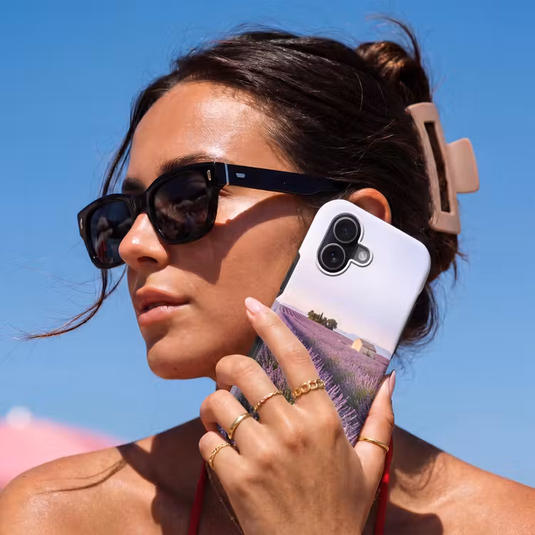Lavendel - Landschap - Sereen - Paars Toughcase MagSafe Apple iPhone 17 klein -Sfeer2V