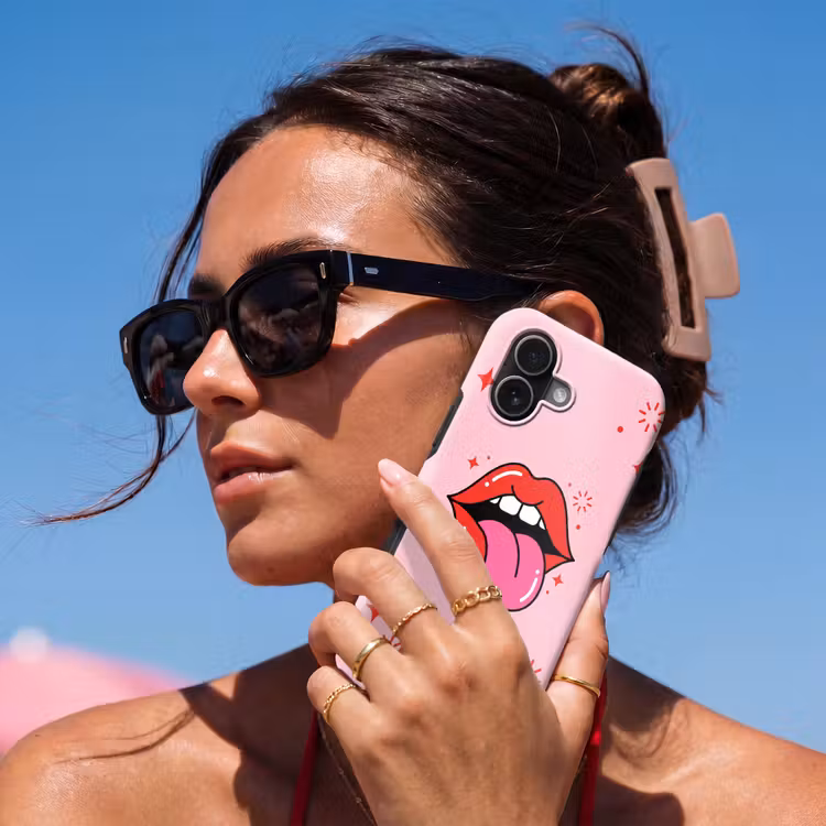 Lippen - Tong - Pop-art - Kleurrijk - Roze Toughcase MagSafe Apple iPhone 17 klein -Sfeer2V