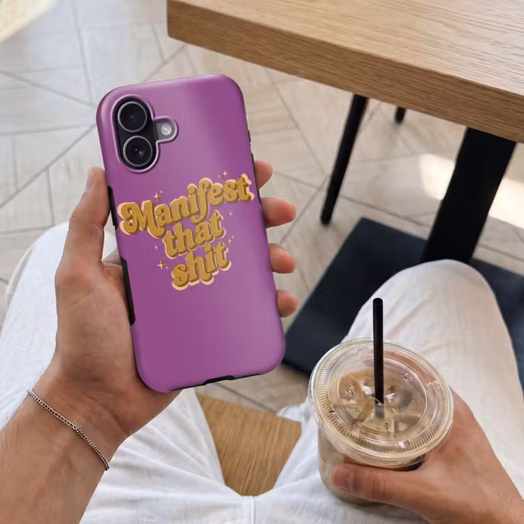Manifest that shit - Paars - Glitter Toughcase MagSafe Apple iPhone 17 klein -Sfeer1M
