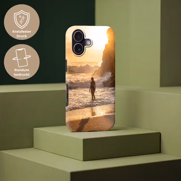 Mensen - Oceaan - Zonsondergang - Kust - Goud Toughcase MagSafe Apple iPhone 17 klein -USP_PrintM_DE