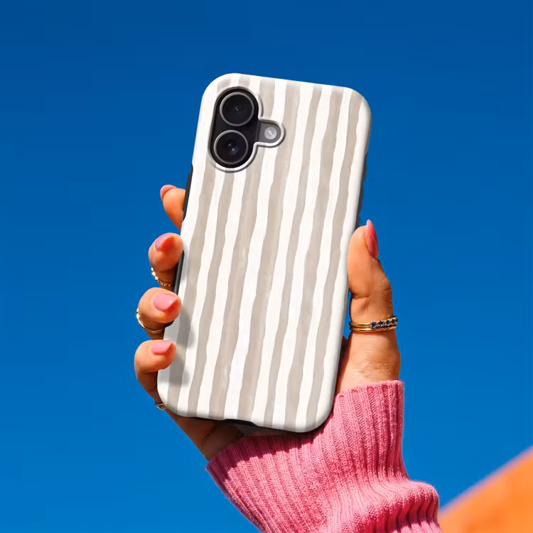 Minimalistisch - Strepen - Beige Toughcase MagSafe Apple iPhone 17 klein 1017 -Sfeer1V