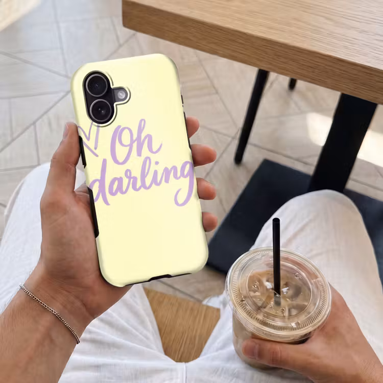 Oh darling - Geel - Hart Toughcase MagSafe Apple iPhone 17 klein -Sfeer1M