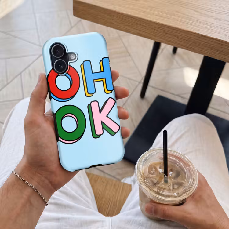 Oh ok - Blauw - Kleurrijk Toughcase MagSafe Apple iPhone 17 klein -Sfeer1M
