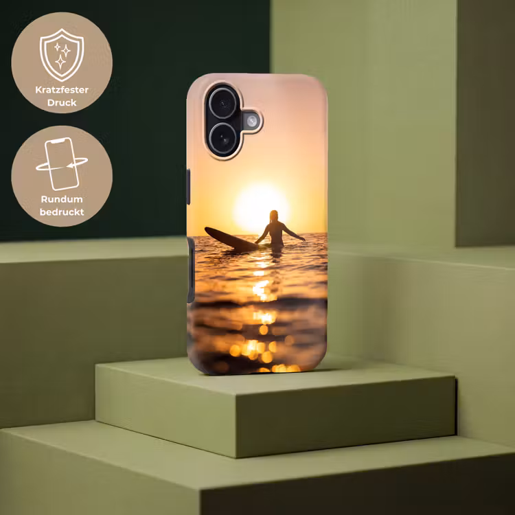 Persoon - Surfen - Zonsondergang - Zee - Oranje Toughcase MagSafe Apple iPhone 17 klein -USP_PrintM_DE