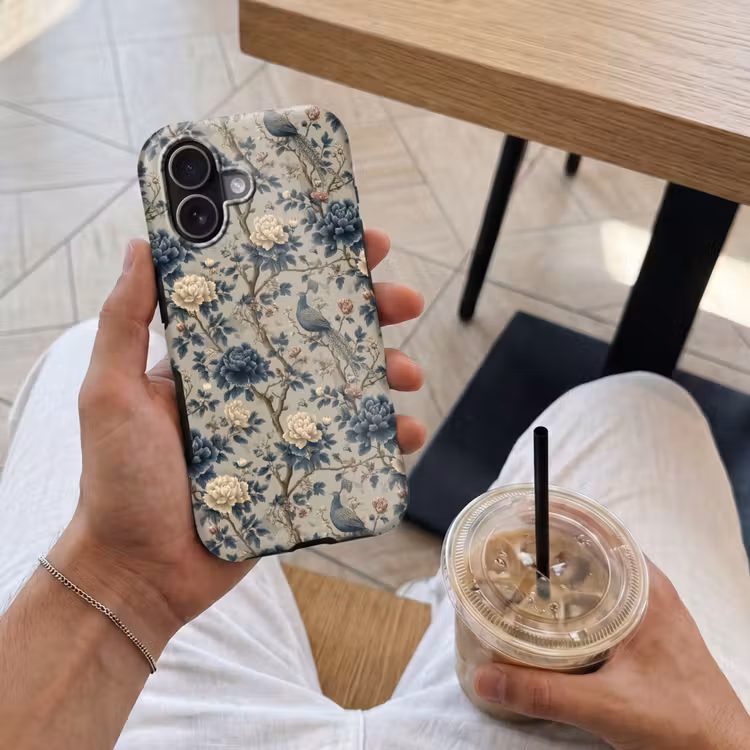 Pauw - Bloemen - Blauw Toughcase MagSafe Apple iPhone 17 klein 1017 -Sfeer1M
